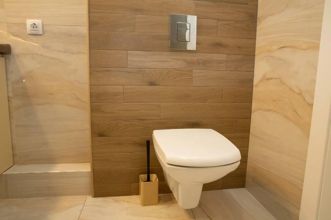 Comfortable Apartments French Quarter Акумулятори Світло Інтернет Завжди Киев Украина