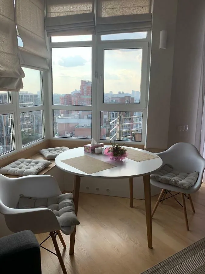 Comfortable Apartments French Quarter Акумулятори Світло Інтернет Завжди Киев