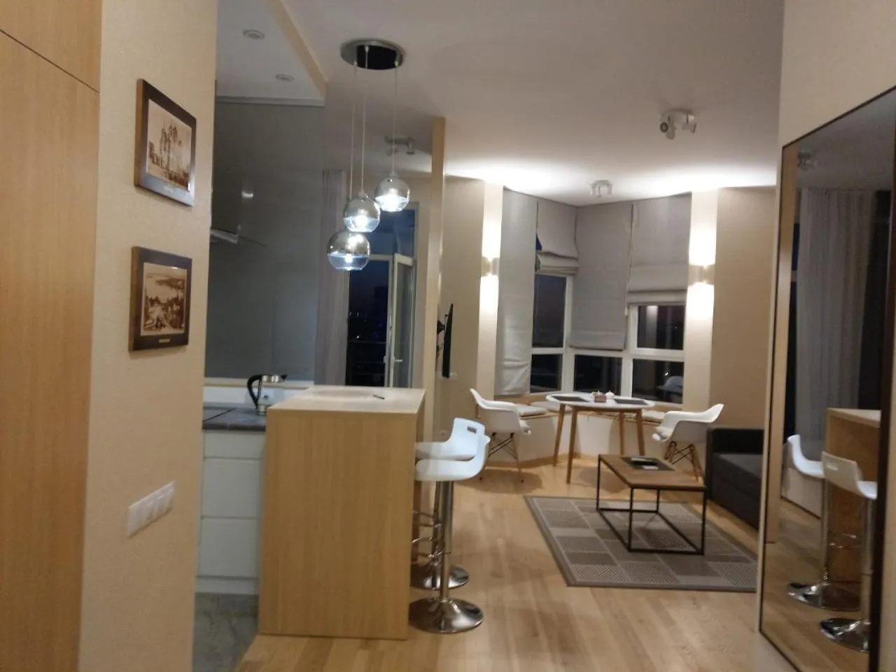 Comfortable Apartments French Quarter Акумулятори Світло Інтернет Завжди Kyiv 0*,