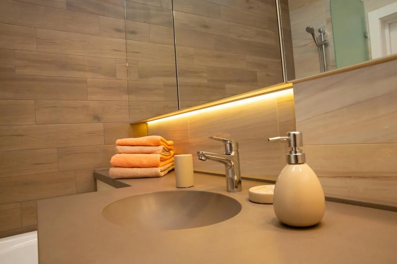 Comfortable Apartments French Quarter Акумулятори Світло Інтернет Завжди Kyiv