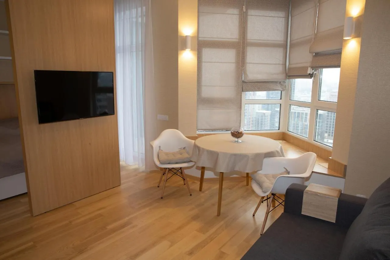 Comfortable Apartments French Quarter Акумулятори Світло Інтернет Завжди Kyiv Ukraine
